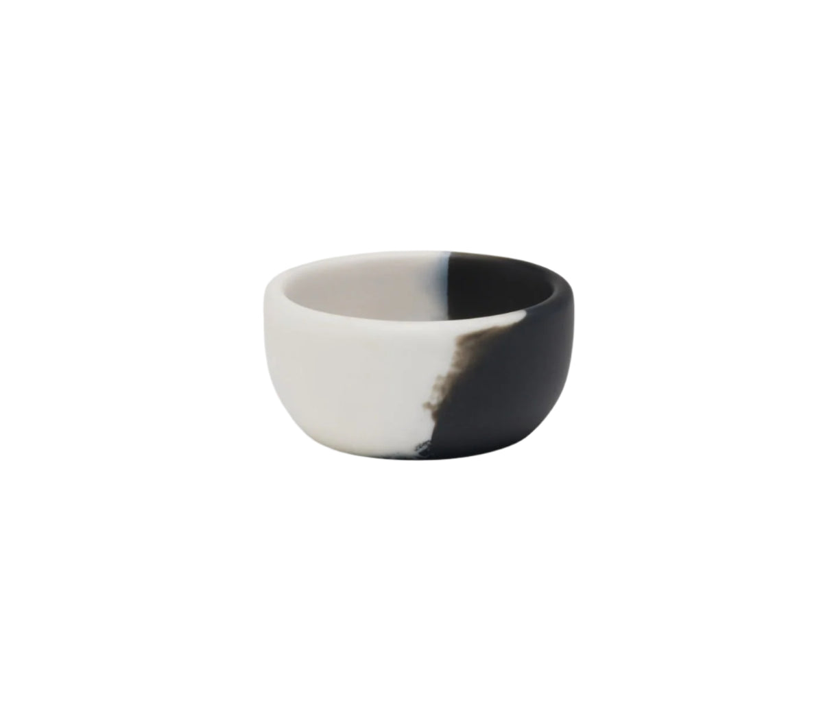 MAXTON PINCH BOWL IN BLACK AND WHITE