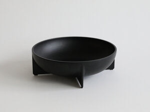 ROUND LARGE STANDING BOWL IN BLACK