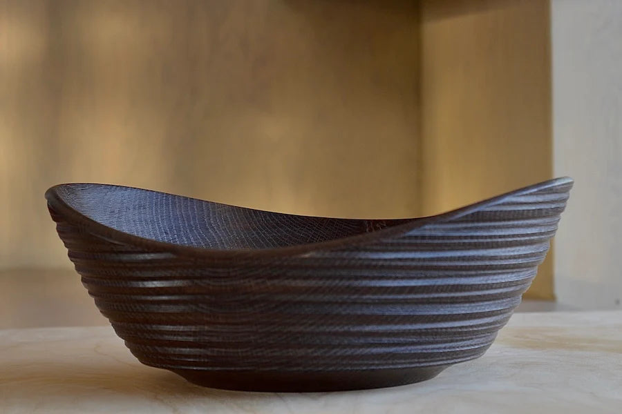 BROWN OAK LARGE WOODEN BOWL WITH TEXTURE