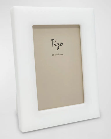 SOLID LUCITE FRAME IN WHITE - 5" x 7"